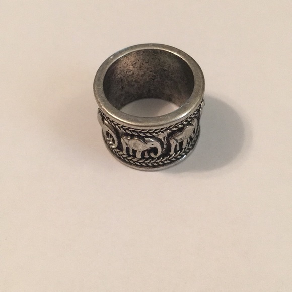 Jewelry - Elephant ring